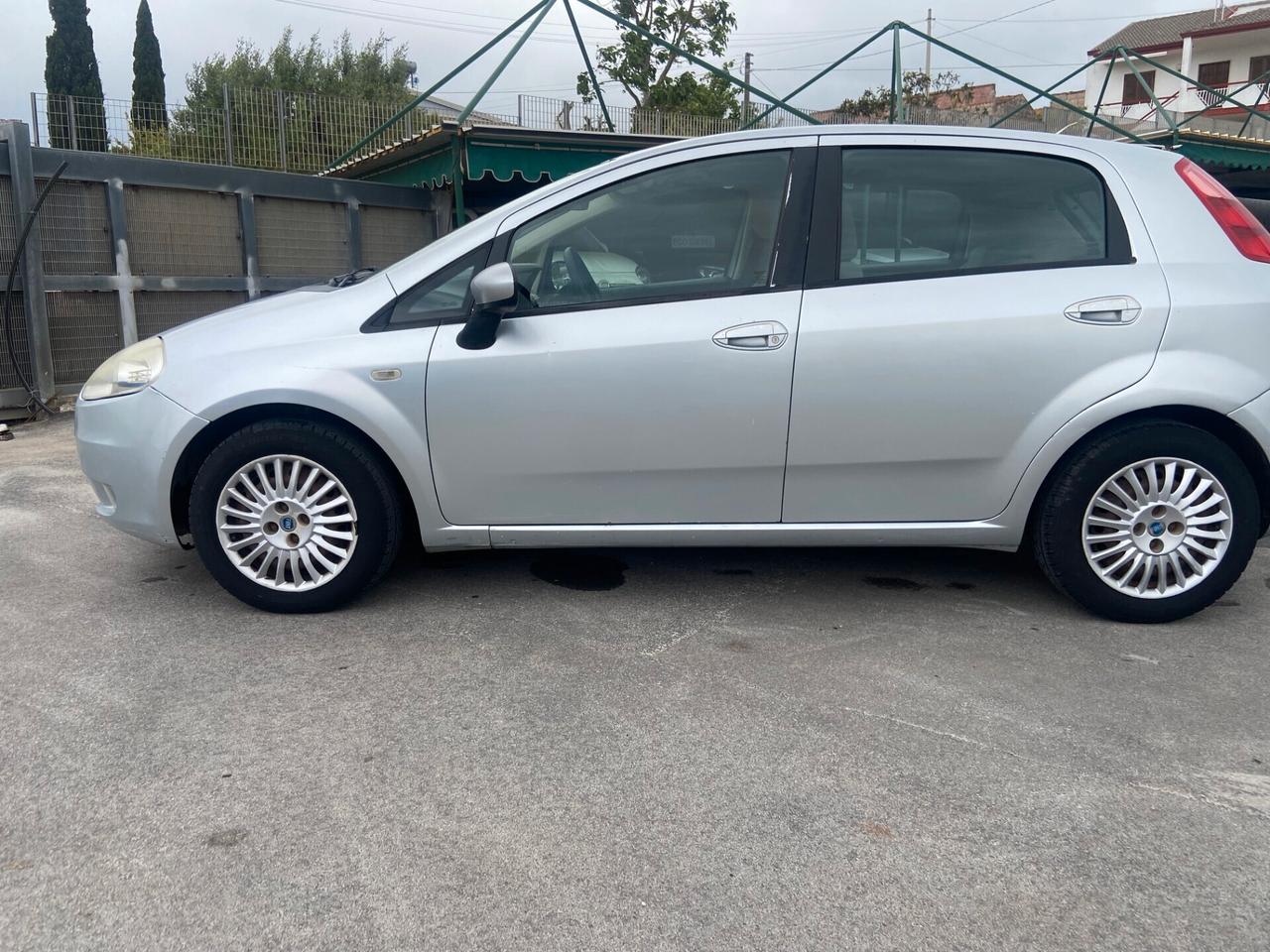 Fiat Grande Punto Grande Punto 1.3 MJT 75 CV 5 porte Dynamic