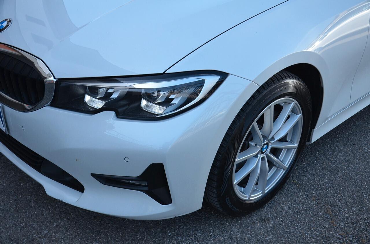 Bmw 318d 48V Touring Business Advantage