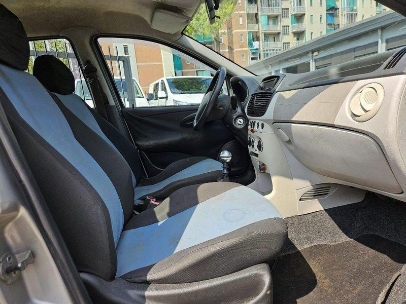 FIAT Punto 1.2i cat 5 porte