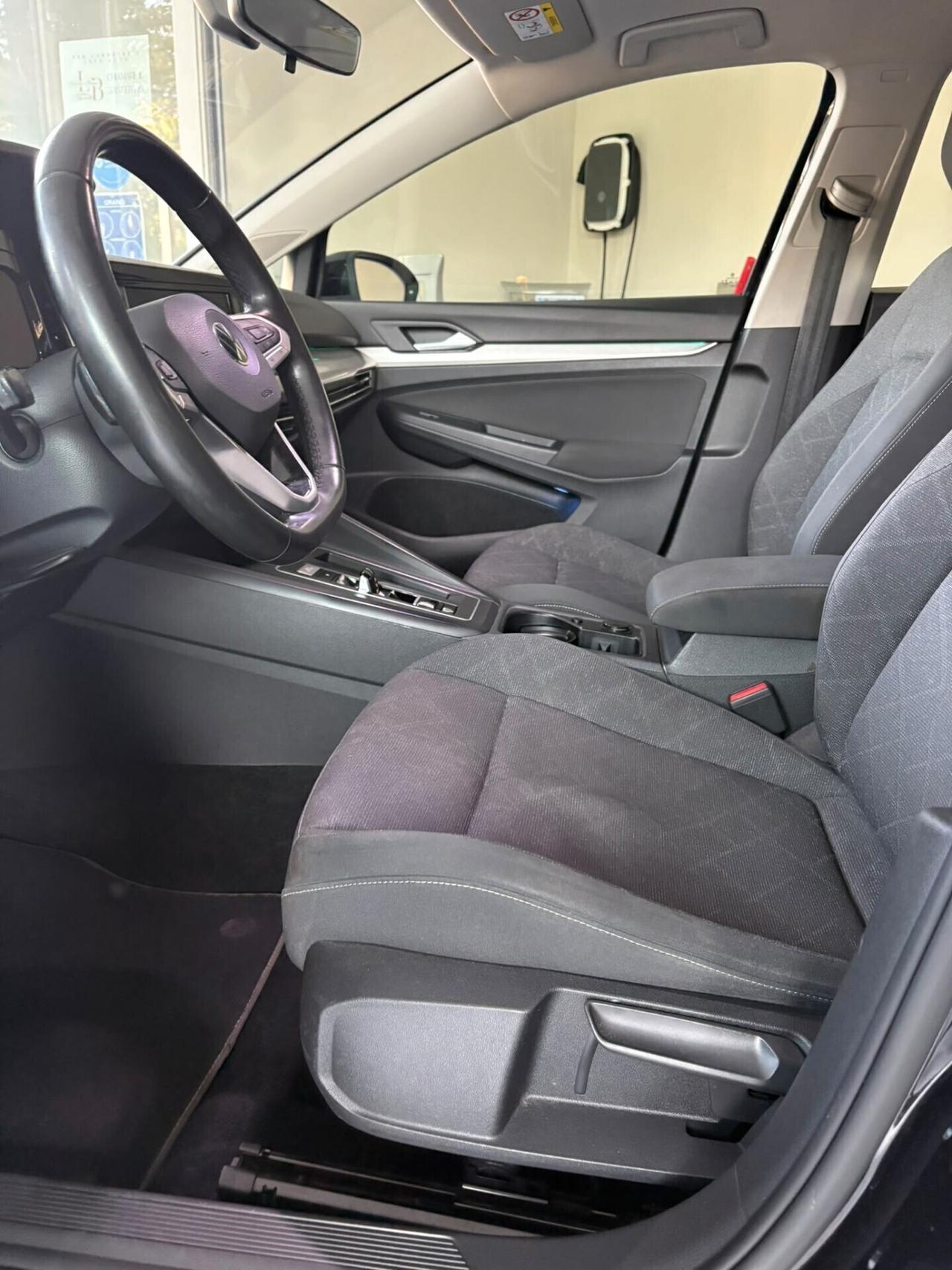 Volkswagen Golf 1.5 TGI DSG Style