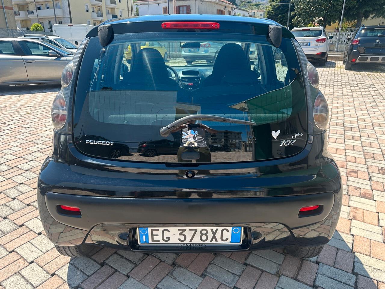 Peugeot 107 1.0 68CV 5p. Sweet Years