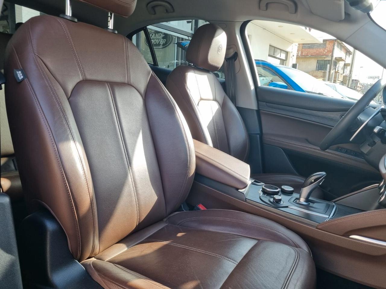 Alfa Romeo Stelvio 2.2 Turbodiesel 150 CV AT8 Super