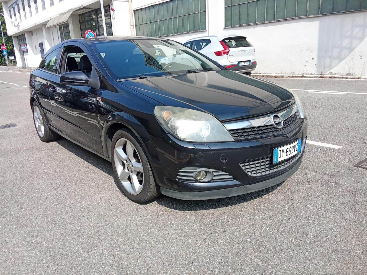 Opel Astra GTC 1.6 16V VVT 3 porte 2009