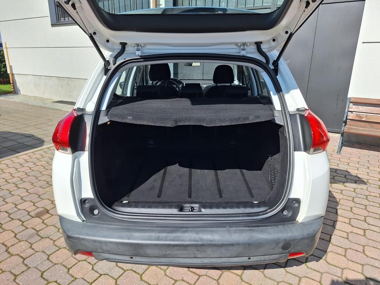 Peugeot 2008 1.2 VTi 82CV *AUTOMATICO