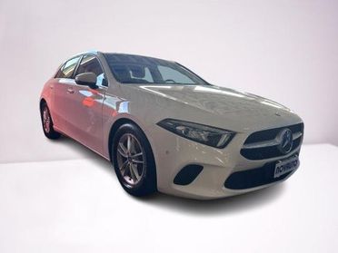MERCEDES-BENZ A 180 d Automatic Business Extra