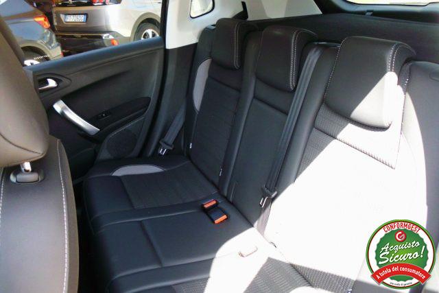 PEUGEOT 2008 BlueHDi 100 S&S Allure