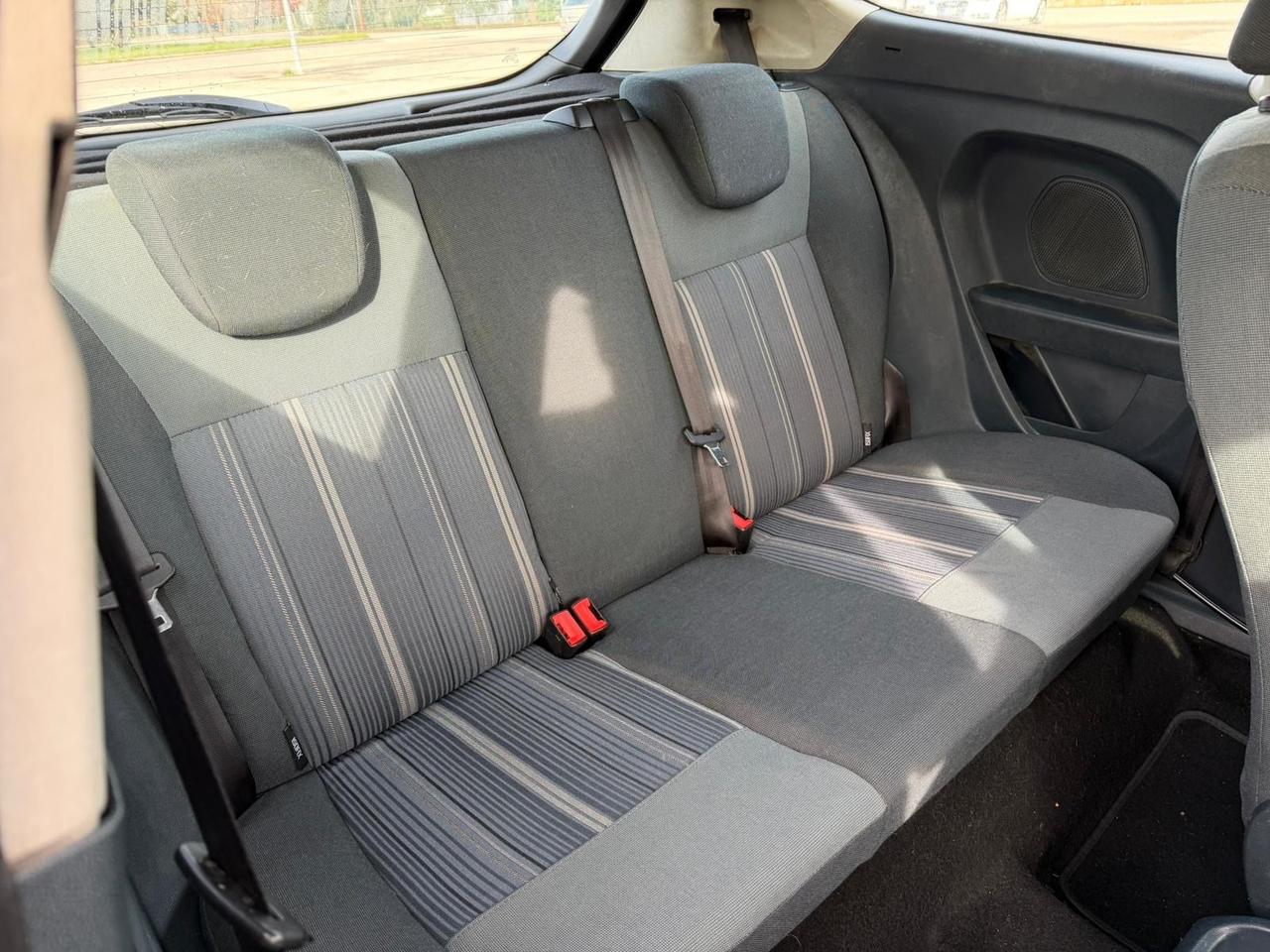 Ford Fiesta 1.4 3 porte Bz.- GPL Titanium