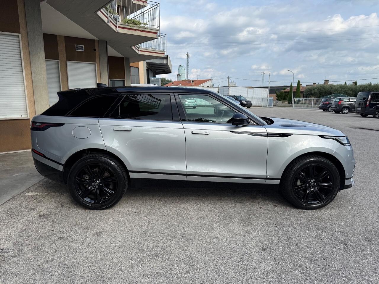 Land Rover Range Velar 2.0D I4 180 CV R-Dynamic