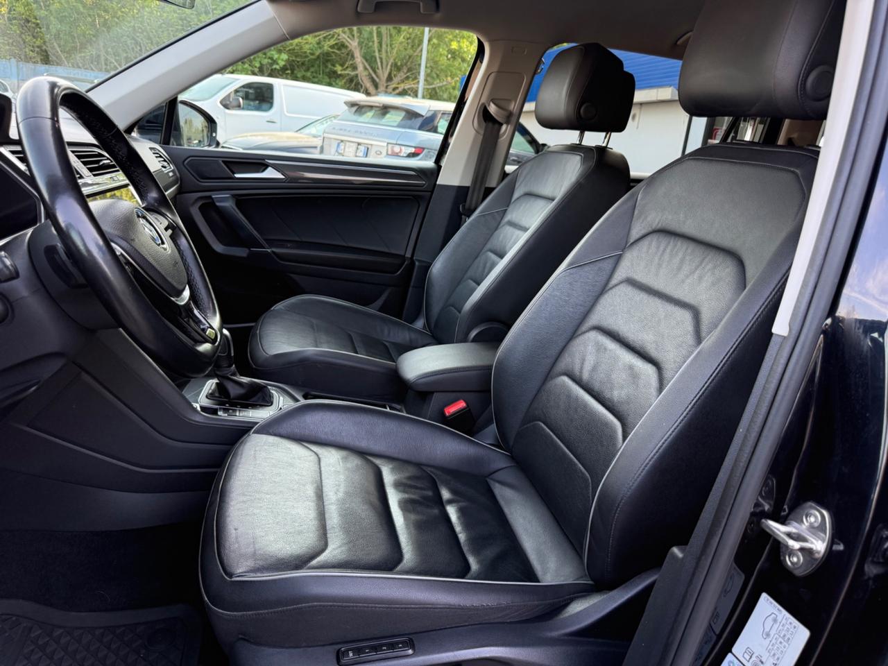 Volkswagen Tiguan Allspace R-LINE 2.0 BiTDI SCR DSG 4MOTION BMT