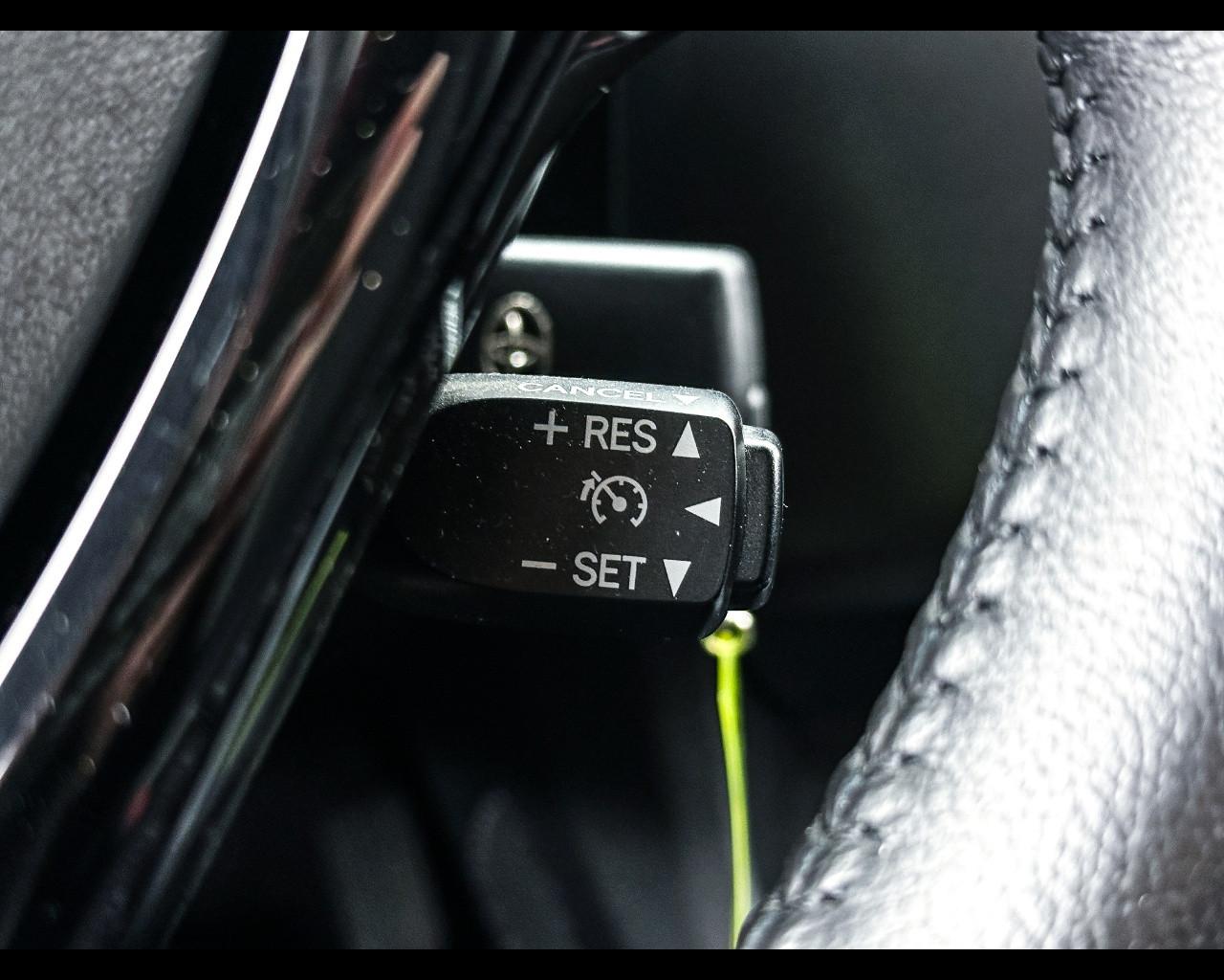 TOYOTA Aygo 2ª serie - Aygo Connect 1.0 VVT-i 72 CV 5 porte x-wave