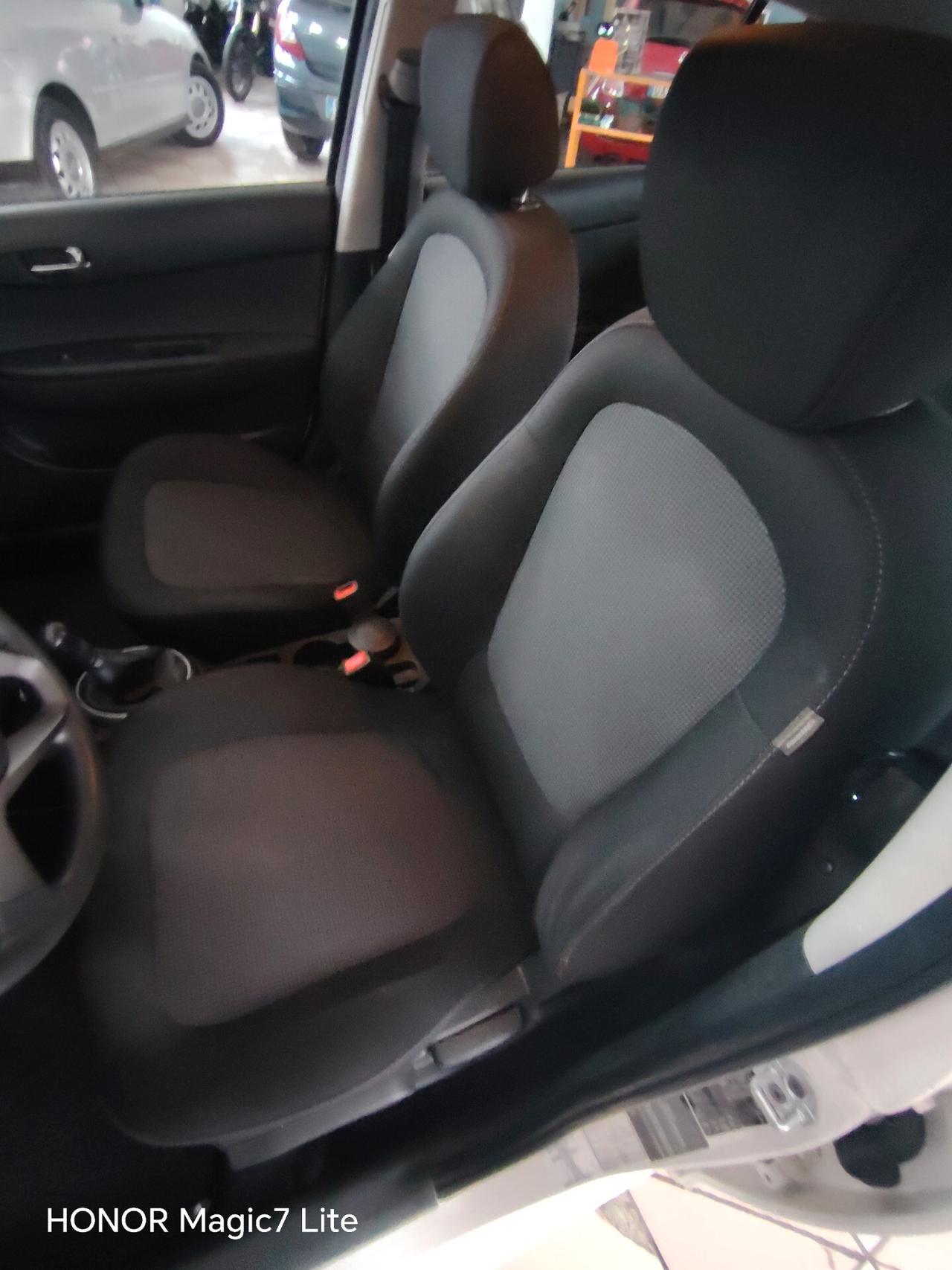 Hyundai i20 1.2 5p. BlueDrive GPL Sound Edition