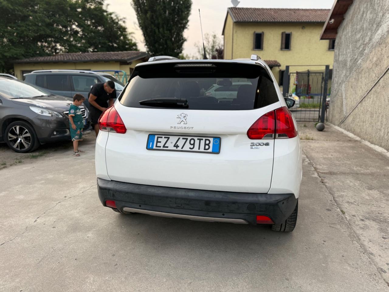 Peugeot 2008 BlueHDi 100 S&S Allure