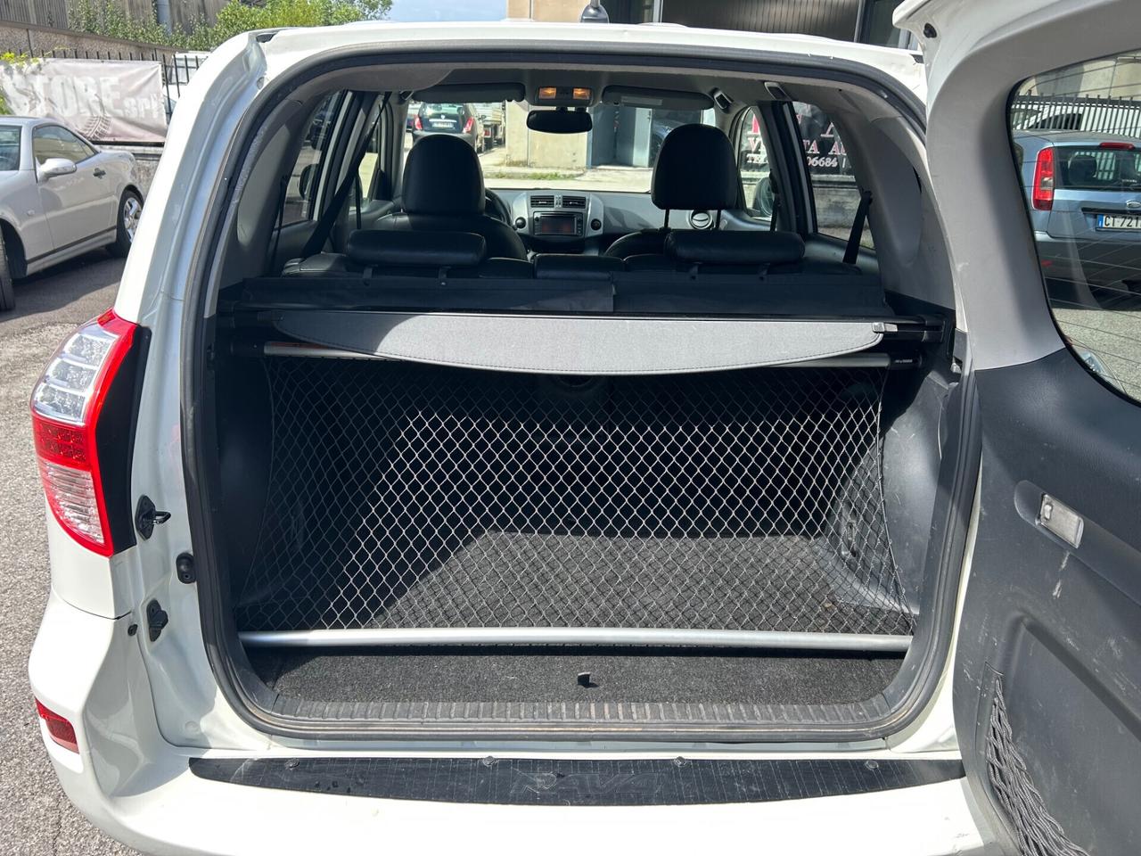 Toyota RAV 4 Style 2.2D 150cv full