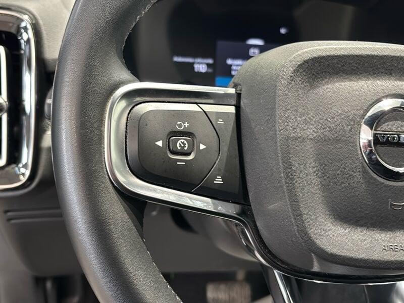 Volvo XC40 B4 AWD automatico