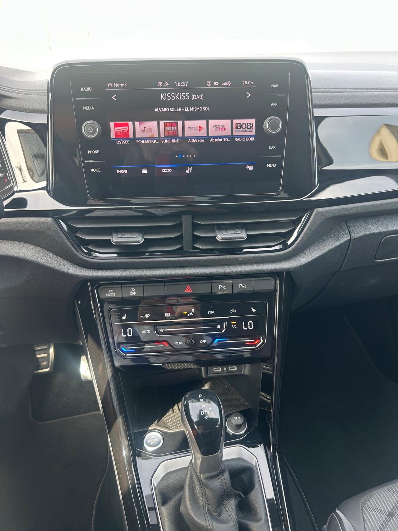 Volkswagen T-Roc 1.5 TSI ACT DSG R-Line Plus
