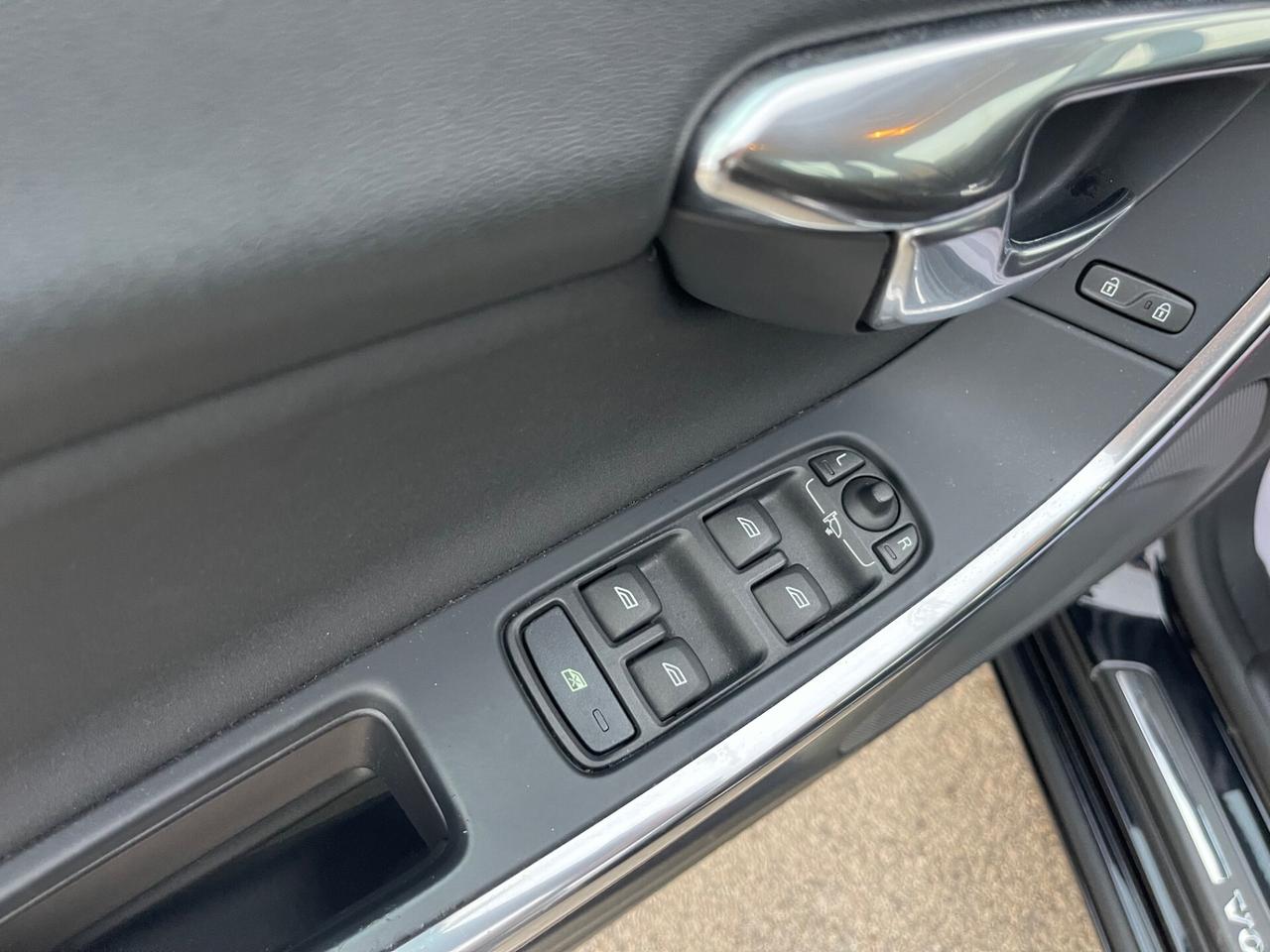 VOLVO V60 2.0 D3 GEARTRONIC FULL MY13 95800KMMM