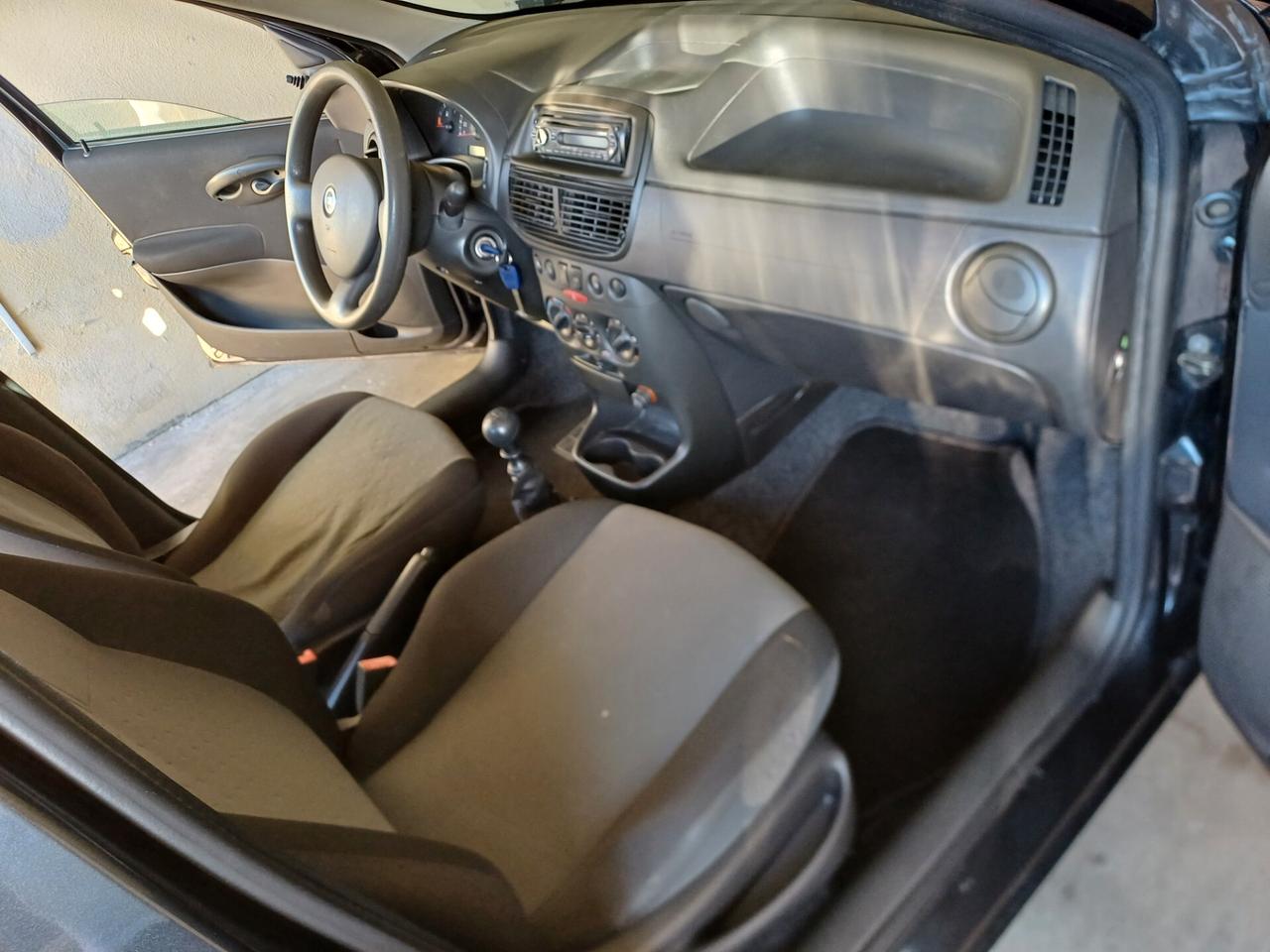 Fiat Punto 1.2 5 porte
