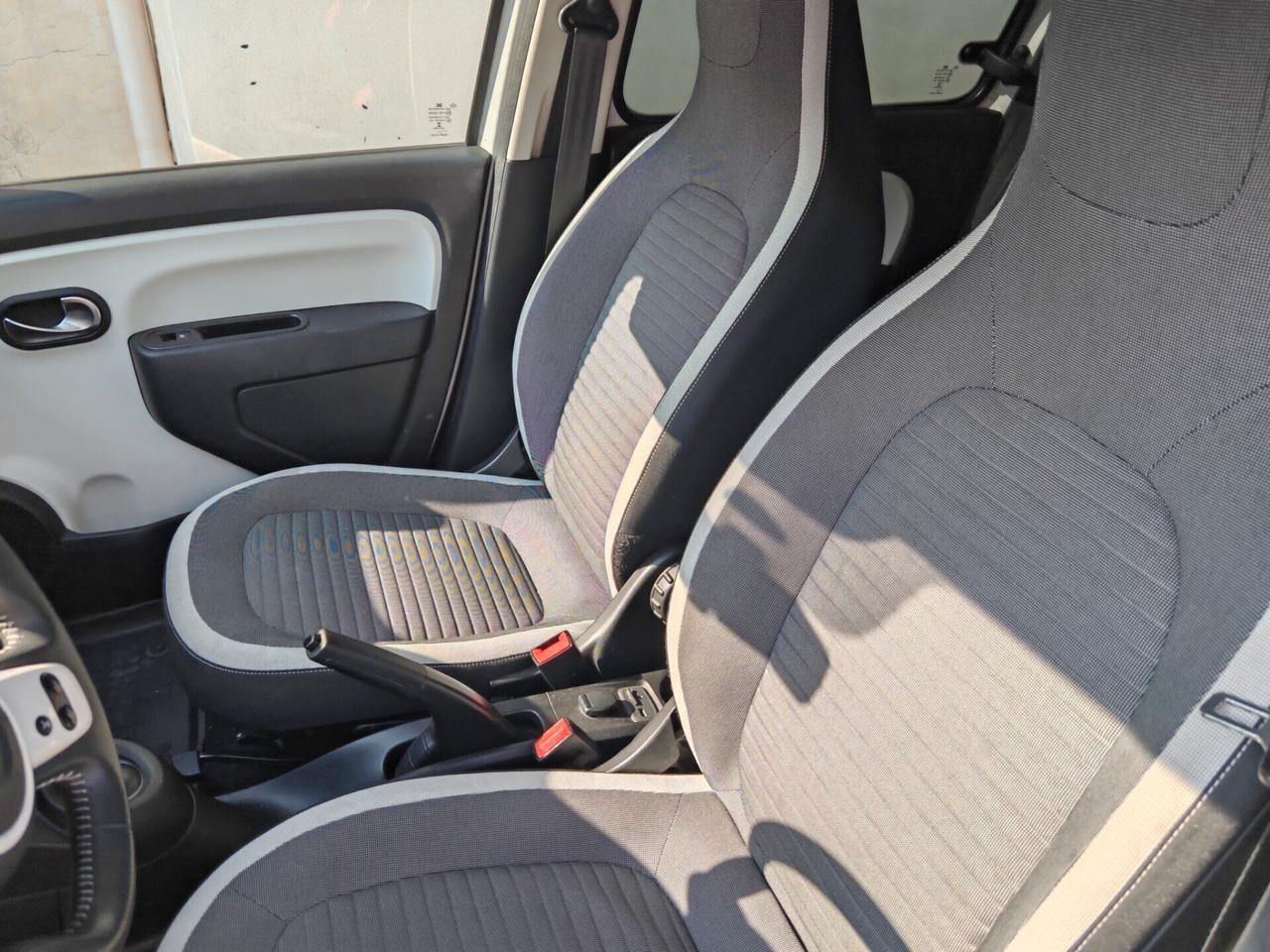 Renault Twingo TCe 90 CV EDC Lovely