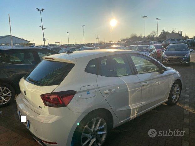 SEAT Ibiza 1.0 EcoTSI 95 CV 5 porte FR