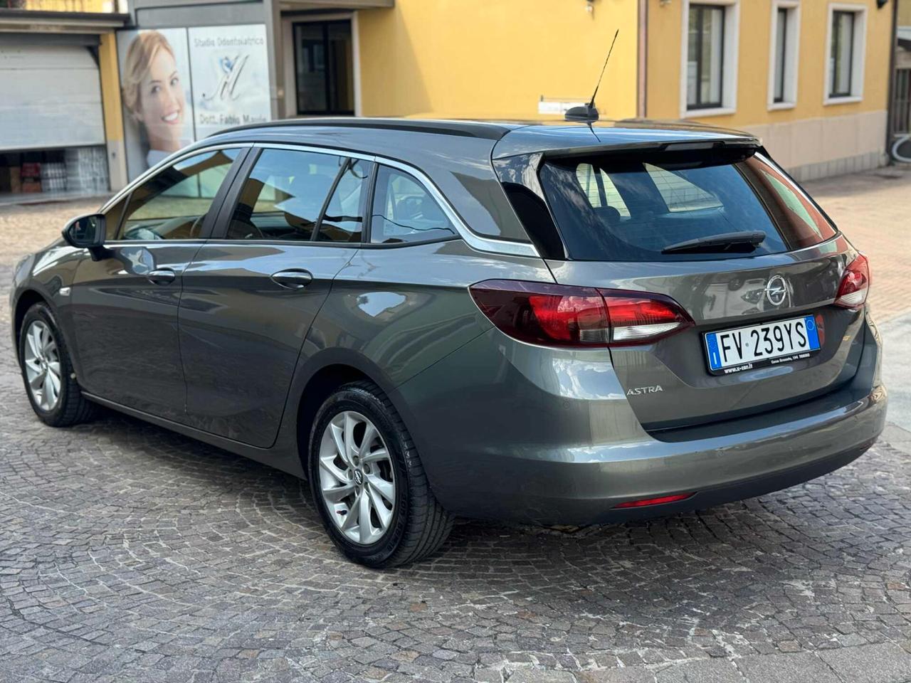 Opel Astra 1.6 CDTi 110CV Start&Stop Sports Tourer Business