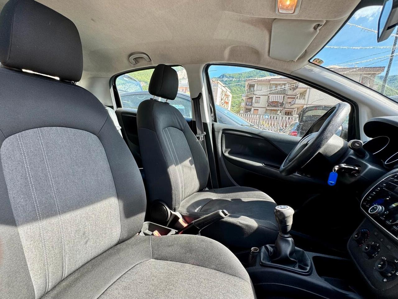 Fiat Punto 1.3 MJT II 75 CV 5 porte Street