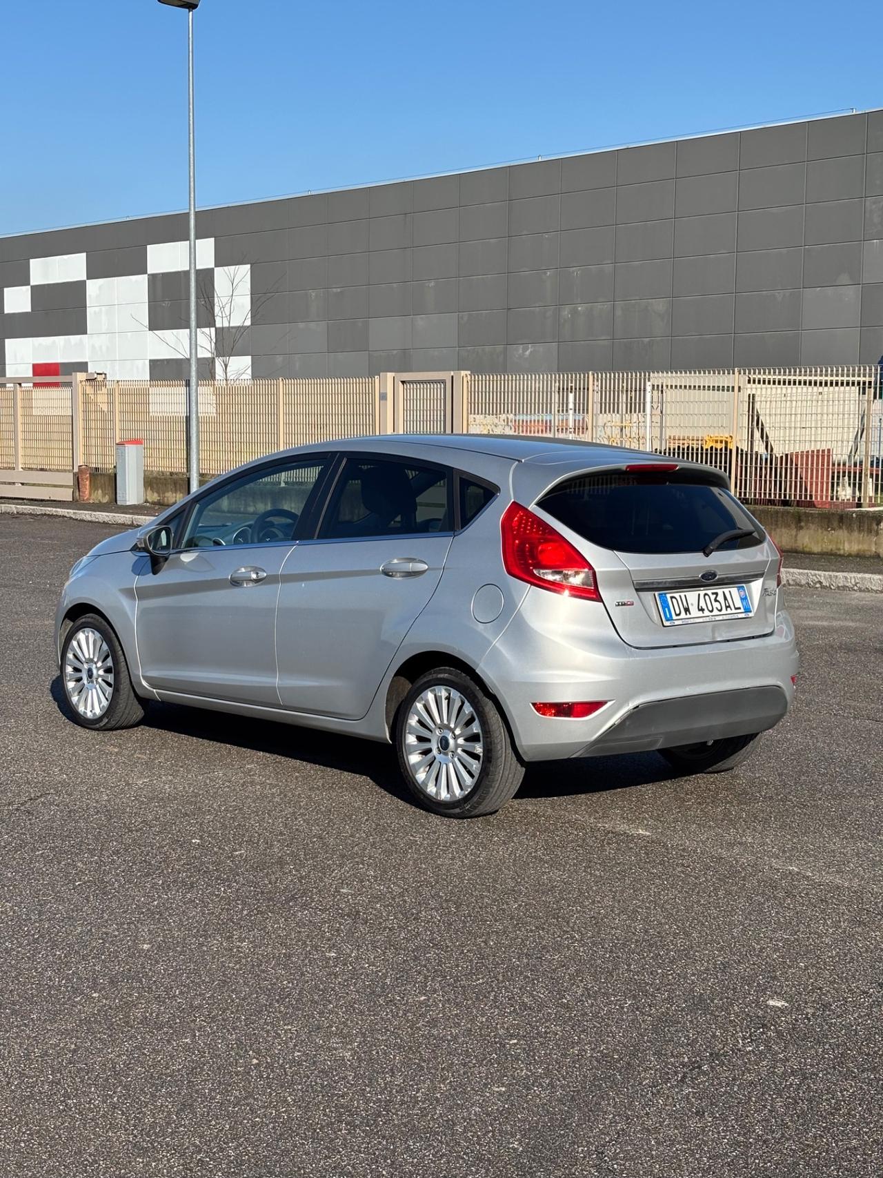 Ford Fiesta 1.4 TDCi 5p. Titanium