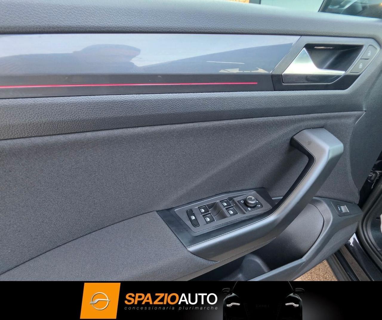Volkswagen T-Roc 1.5 TSI 150cv ACT DSG *R-LINE* IPER FULL