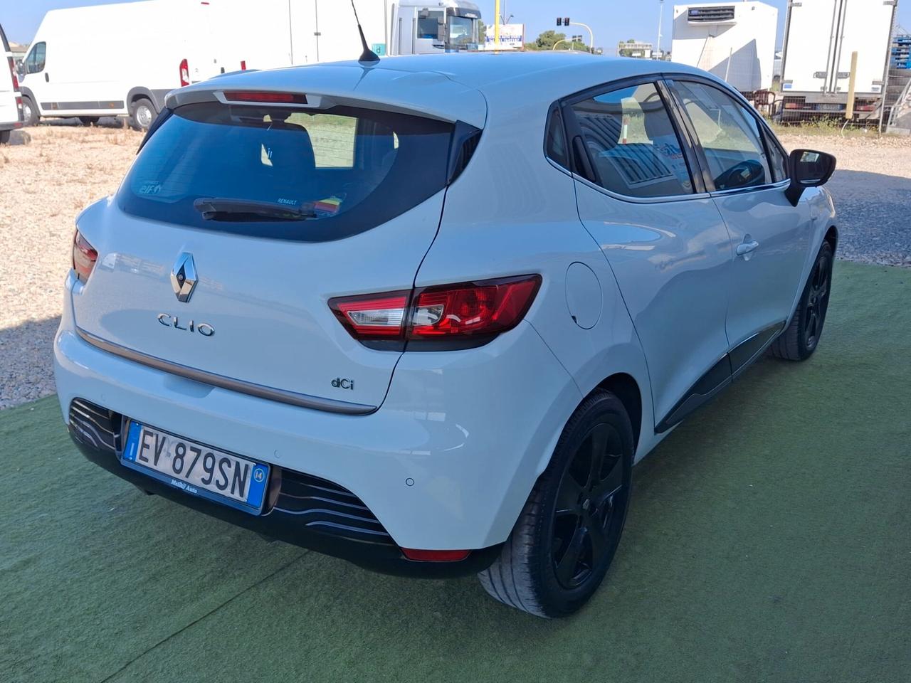 RENAULT CLIO DIESEL 1.5 dCi 5 porte