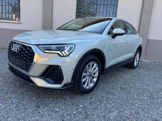 AUDI Q3 SPB 45 TFSI e S tronic Business Plus