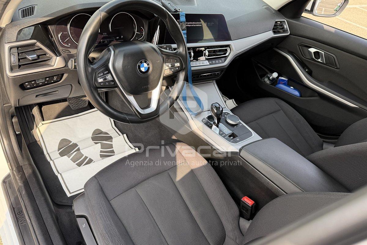BMW 320d xDrive Touring Business Advantage