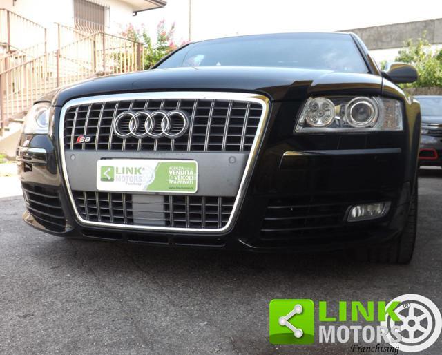 AUDI S8 5.2 V10 quattro tiptronic