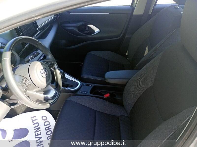 Toyota Yaris IV 2020 1.5h Trend