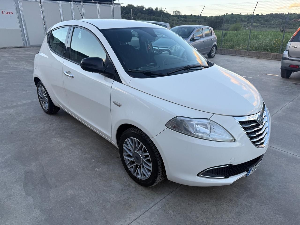 Lancia Ypsilon 1.3 MJT 16V 95 CV 5 porte S&S Gold