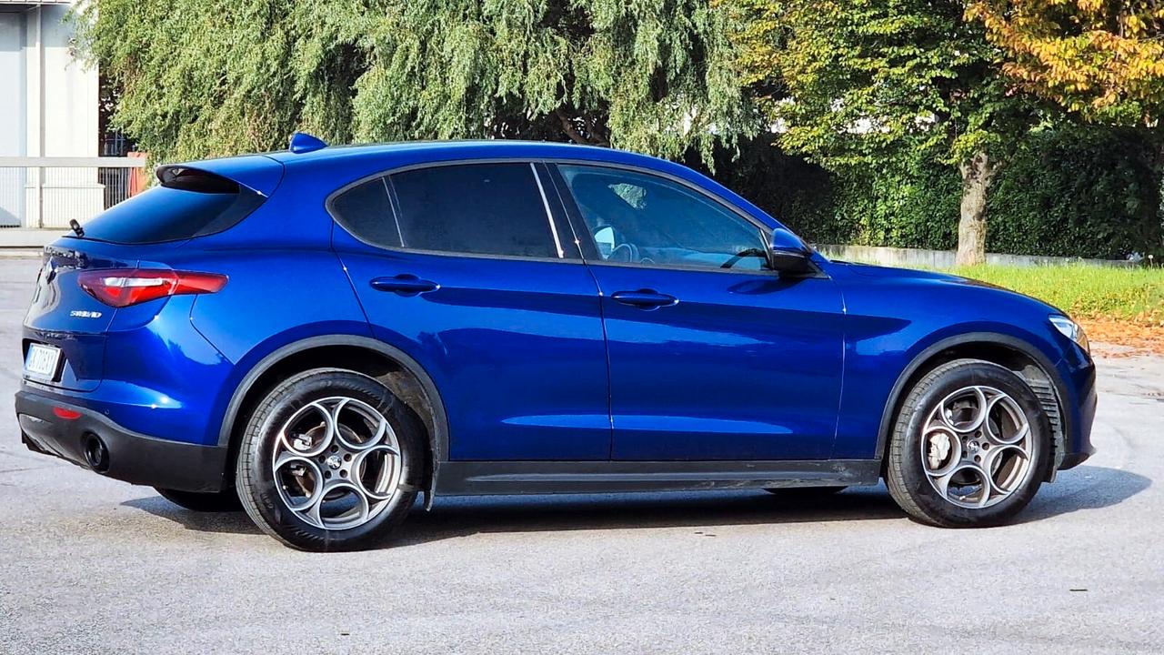 Alfa Romeo Stelvio 2.2 Turbodiesel 190 CV AT8 Q4 Sprint