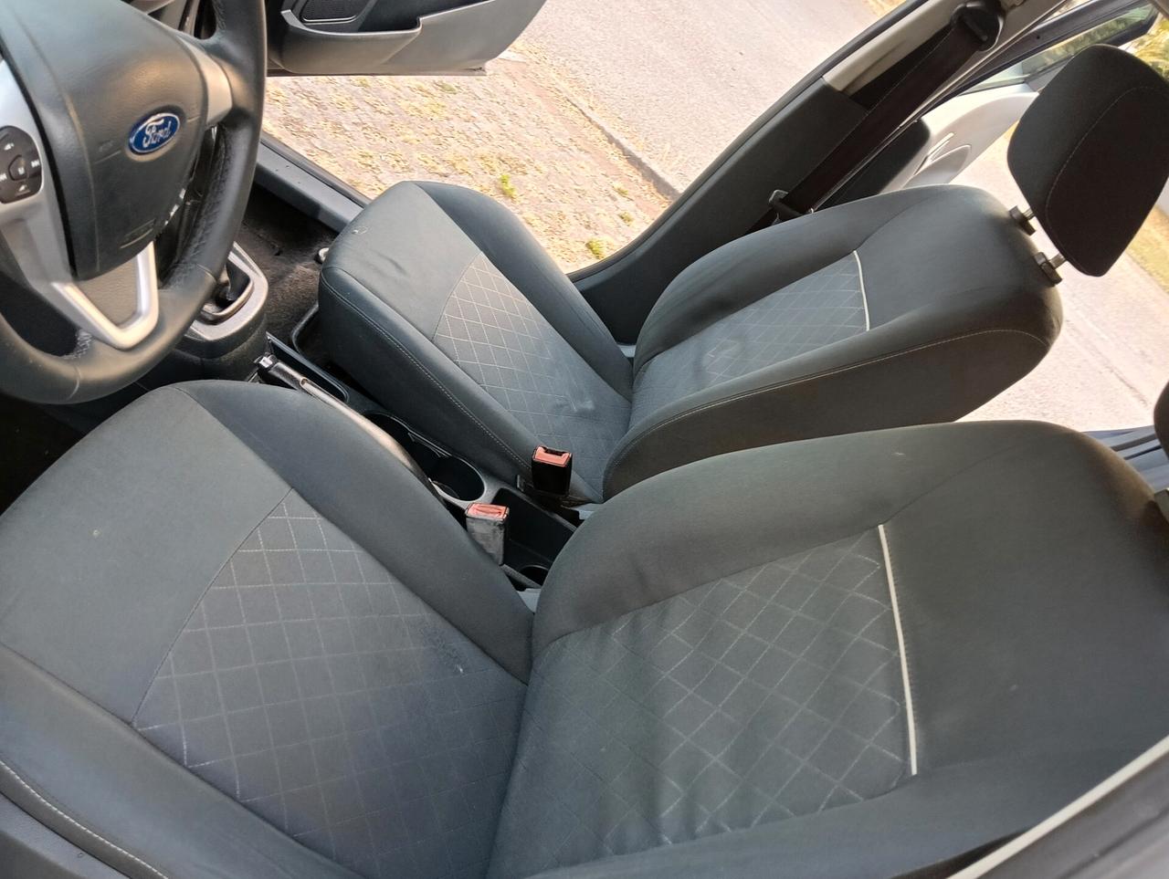 Ford Fiesta Ikon 1.2 60CV 5 porte