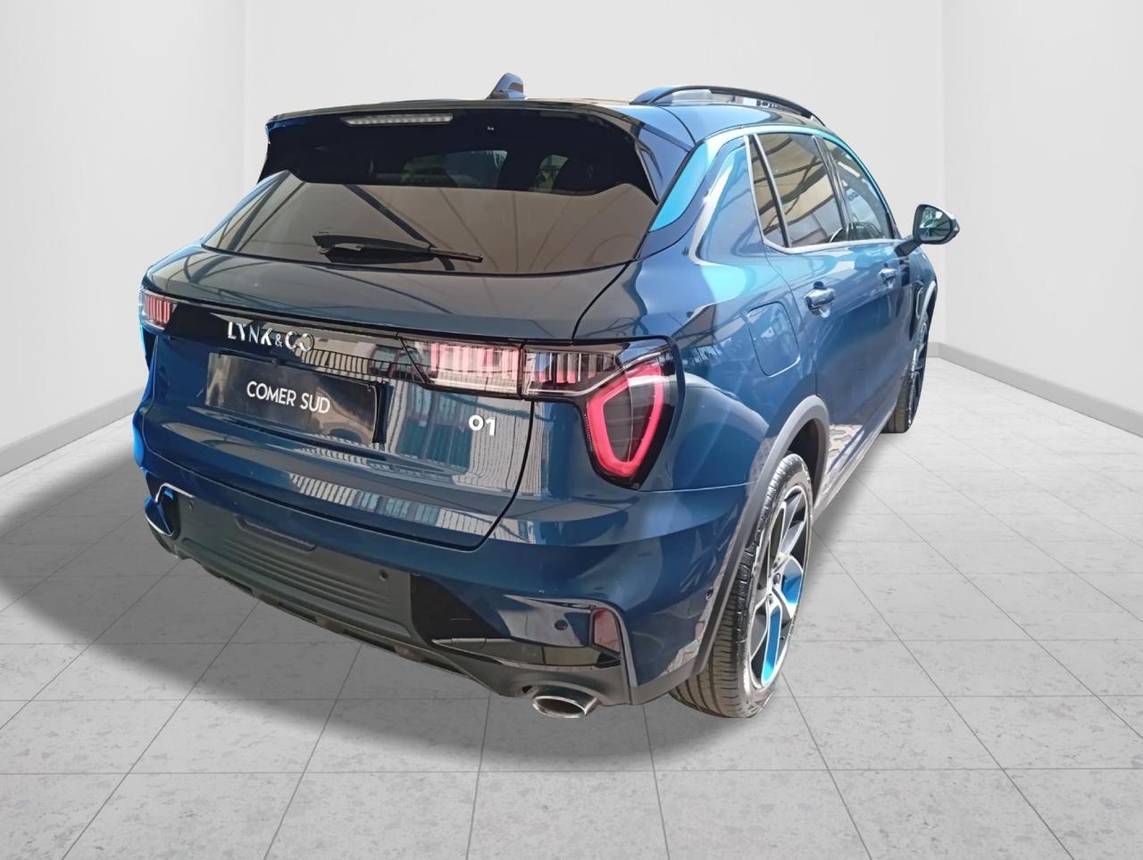 Lynk & Co 01 - 01 1.5 td phev auto