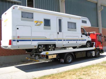 Carro attrezzi Iveco EUROCARGO 120EL18P attrezzatura scarrabile nuova
