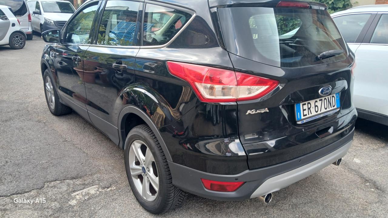 Ford Kuga 2.0 TDCI 140 CV 4WD Powershift Titanium