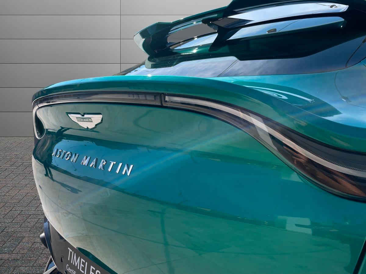ASTON MARTIN DBX707 4.0