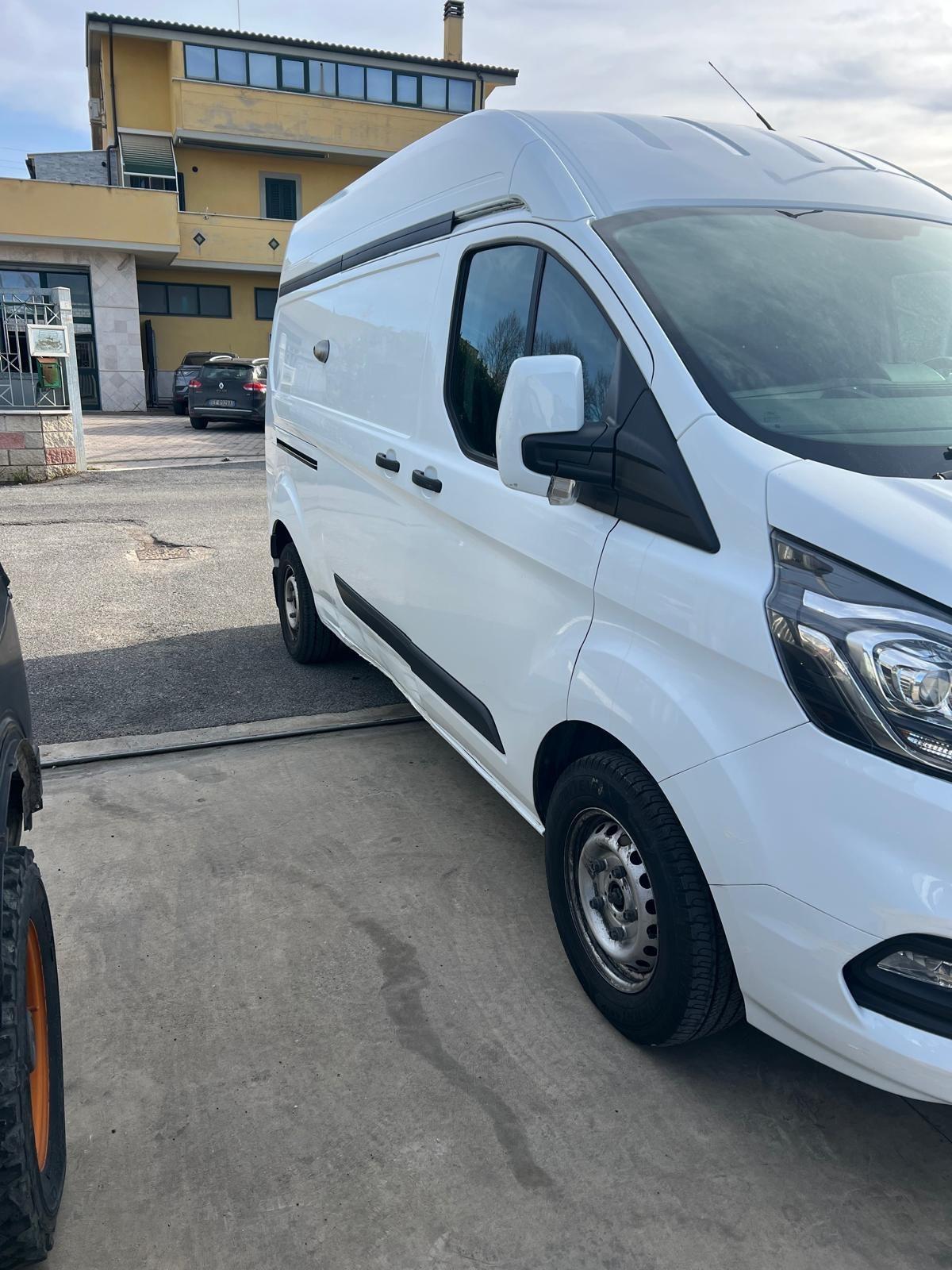 Ford Transit Custom con motore nuovo!