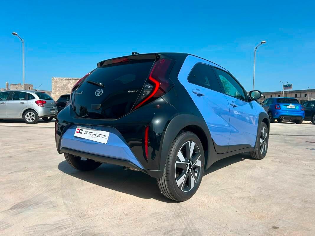 Toyota Aygo X 1.5 hybrid Icon e-cvt