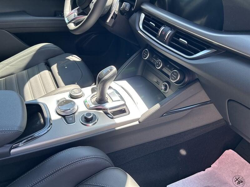Alfa Romeo Stelvio 2.2 Turbodiesel 210 CV AT8 Q4 Veloce