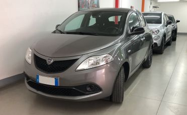 Lancia Ypsilon 1.2 69 CV 5 porte S&S Gold