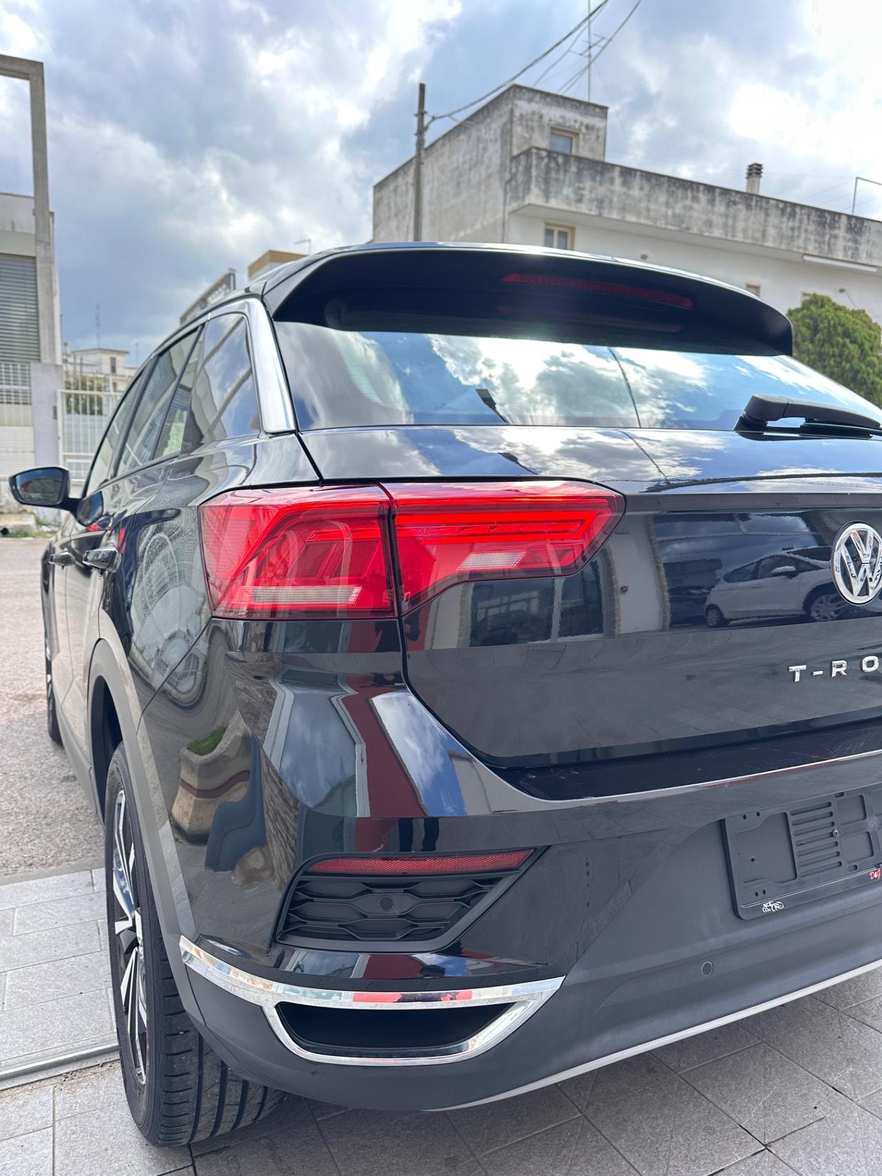 Volkswagen T-Roc 1.6 TDI-2019 LED/NAVI/CAMERA