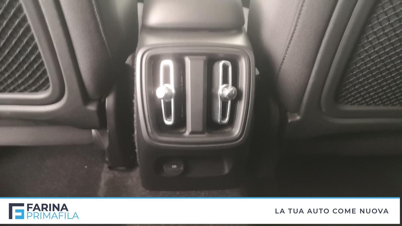 VOLVO XC40 - XC40 2.0 d3 Momentum Pro my21
