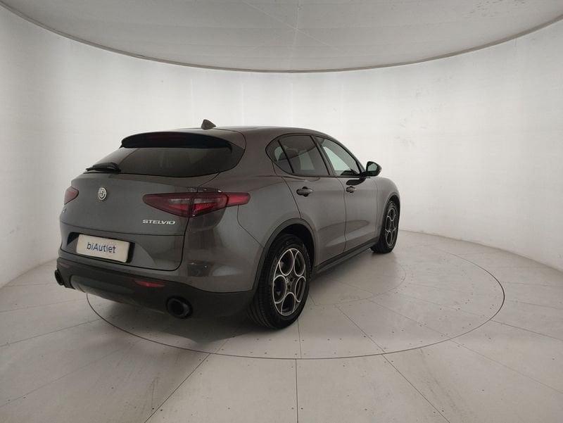 Alfa Romeo Stelvio 2.2 t Executive Q4 190cv auto