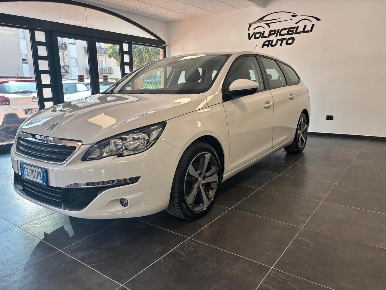 PEUGEOT 3008 ANNO 2016 DS 1.6 ADATTA NEOPATENTATI KM 140 MILA