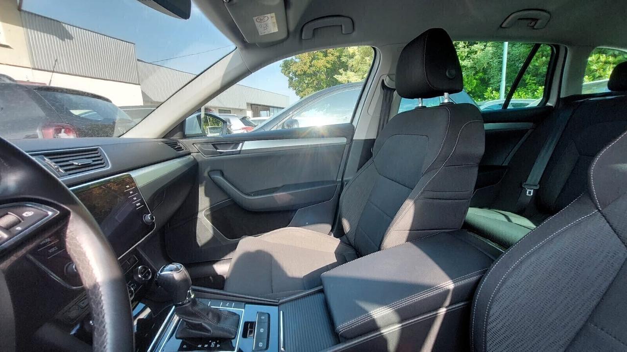 Skoda Superb 1.6 Cambio Automatico Neopatentati