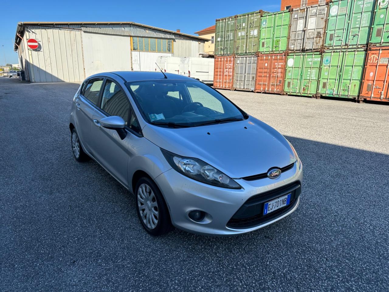 Ford Fiesta 1.4 5 porte Bz.- GPL Titanium COME NUOVA