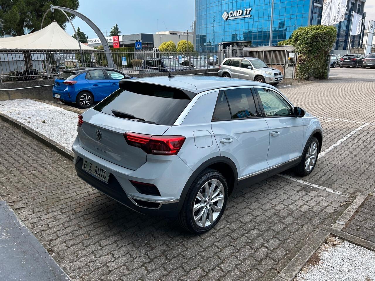 Volkswagen T-Roc 1.6 tdi Style OK NEOPATENTATI
